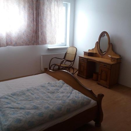 Hradna 9A Nove Zamky Exterior foto