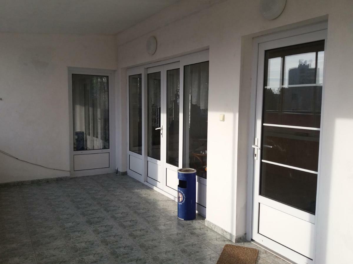 Hradna 9A Nove Zamky Exterior foto