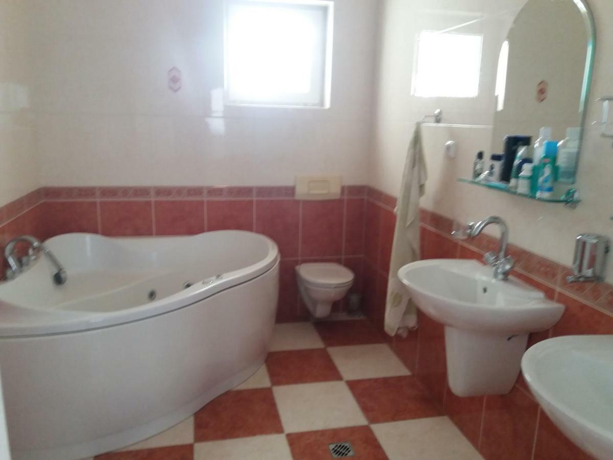 Hradna 9A Nove Zamky Exterior foto